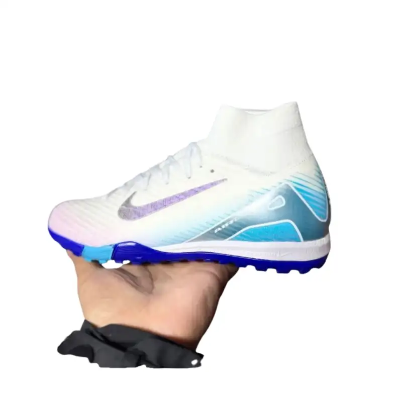 Футбольные  Бутсы белый 10890