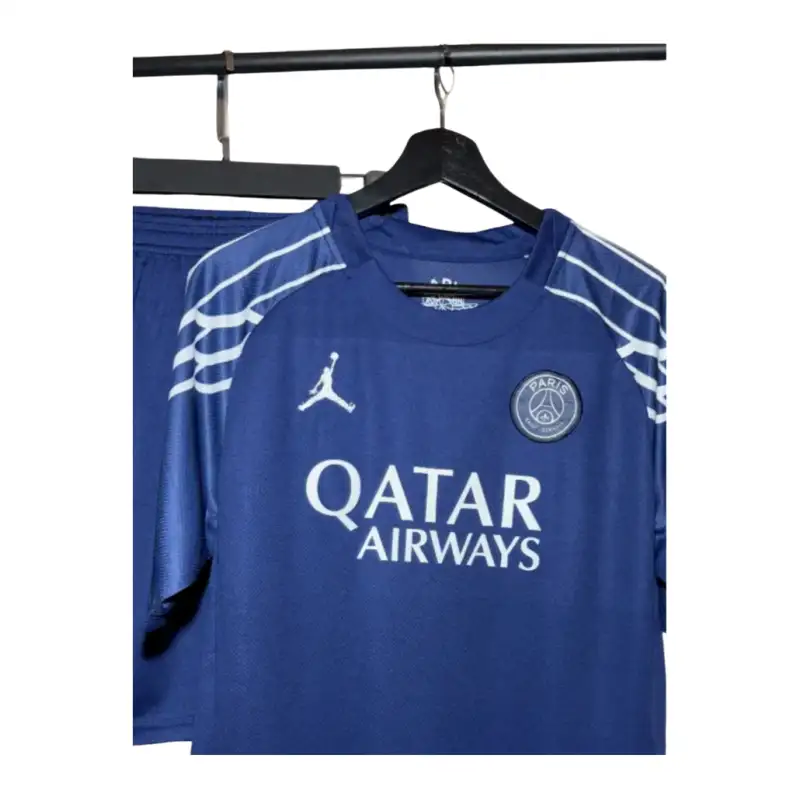 Игровая футболка  Ливерпуль 10925