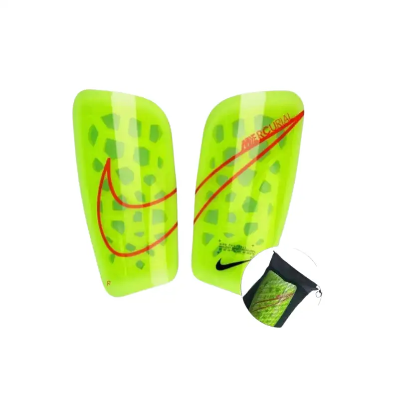 Щитки футбольные 11190