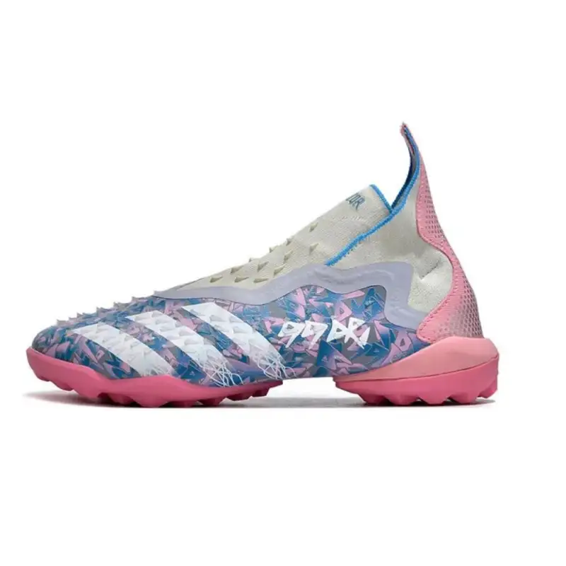 Сороконожки для футбола PREDATOR FREAK 11197