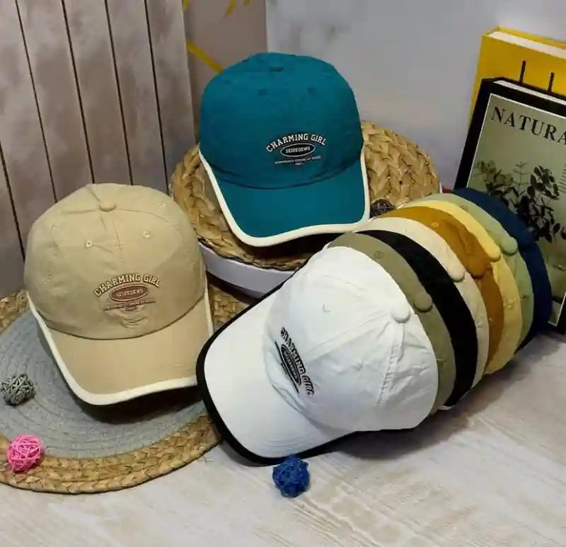 Бейсболка CHARMING GIRL коричневый