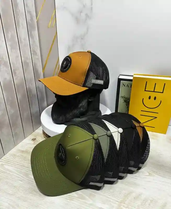 Сеточная бейсболка зеленый