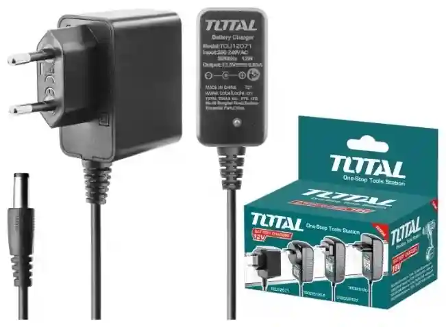 TCLI12071 - "ТОТАL" Зарядное
устройство 220-240 В ~ 50/60 Гц.