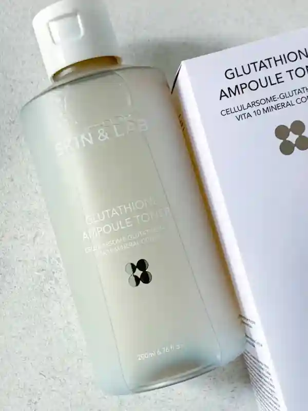 Тонер осветляющий с глутатионом и 10 витаминами SKIN&LAB Glutathione Ampoule Ton