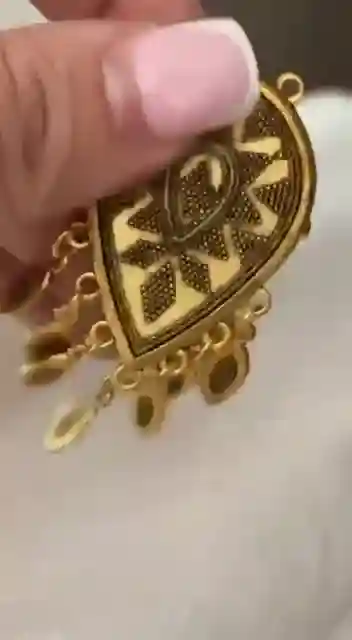 Брошь в национальном стиле 7190