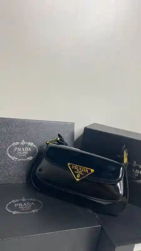  Сумка на плечо Prada 9267