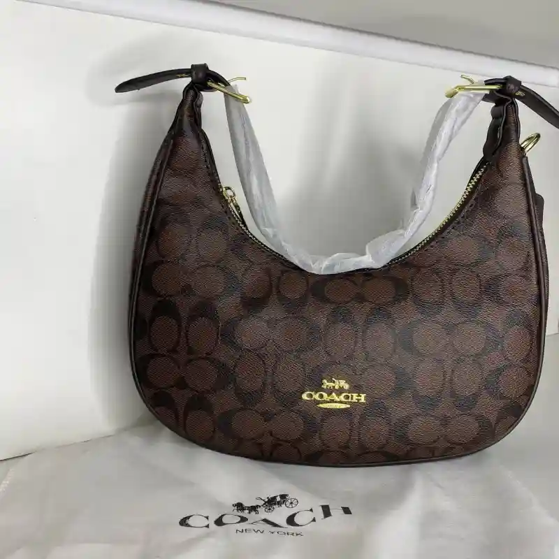 COACH Сумка на плечо полумесяц 9298