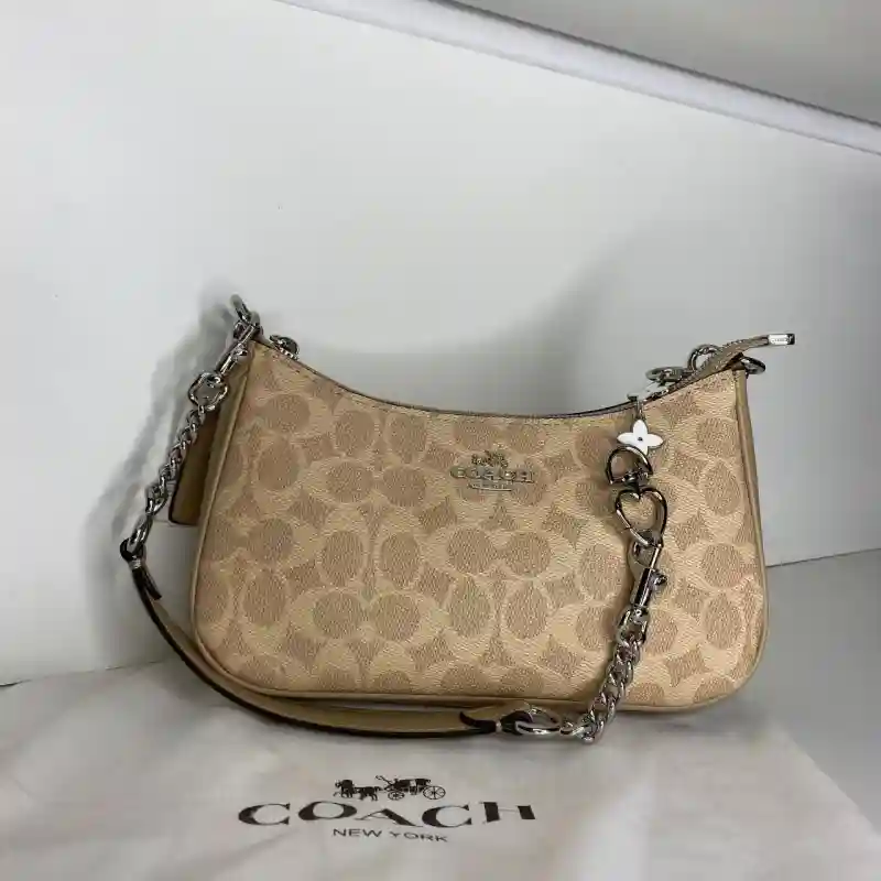 Сумка Coach мессенджер 9301