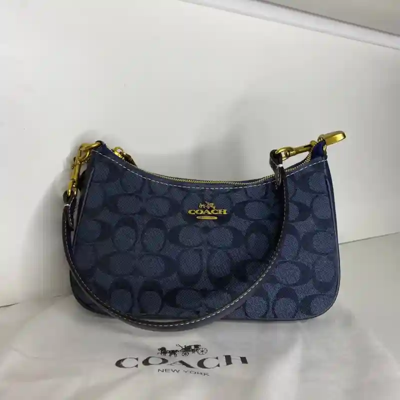 Сумка Coach мессенджер 9302