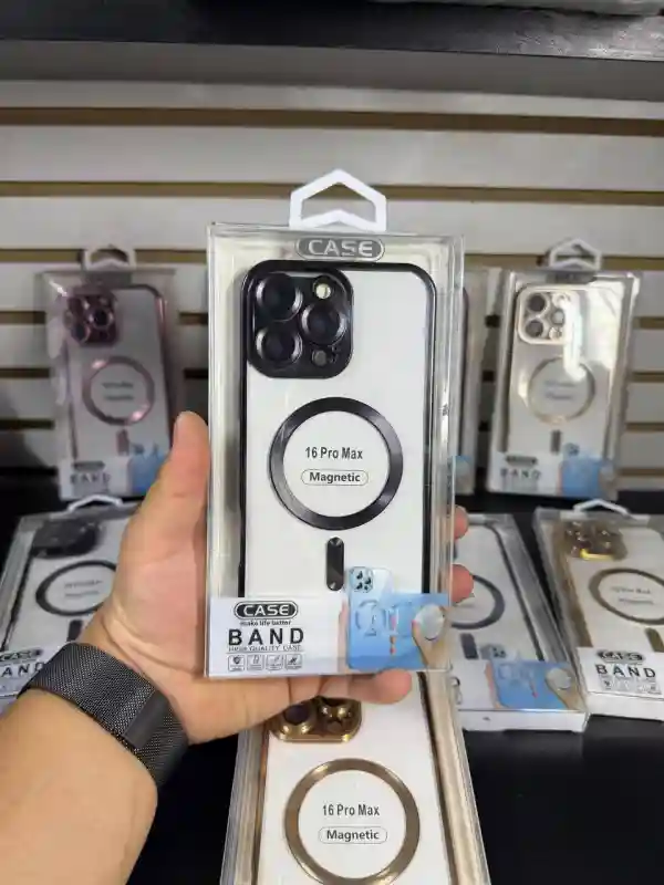 Матовый чехол MagSafe