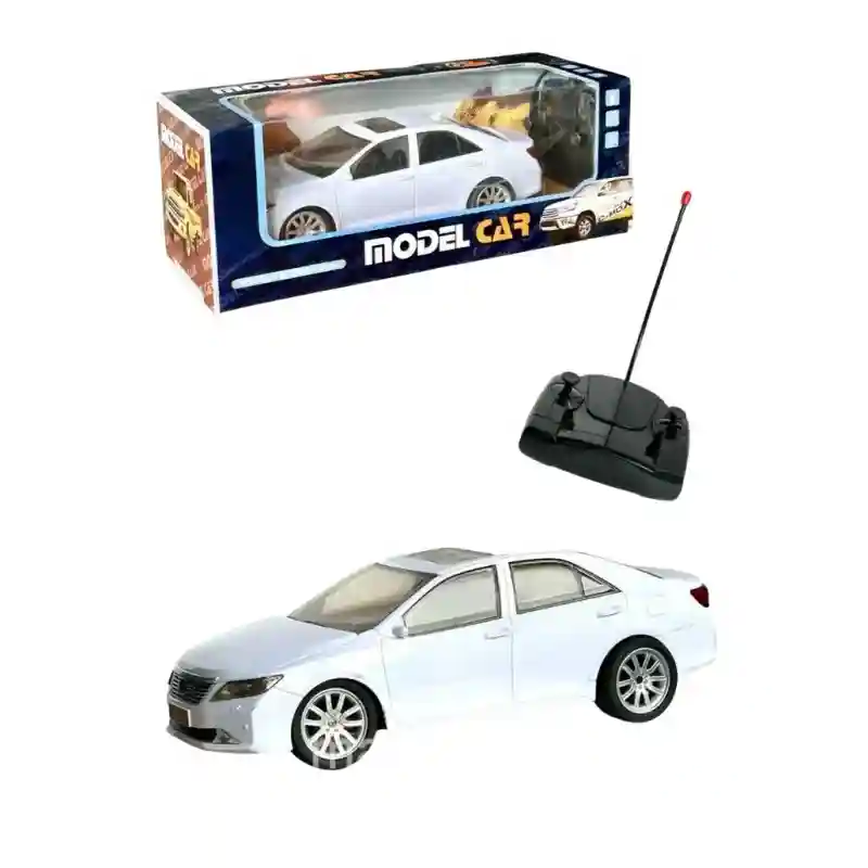 Машинка на пульте управления Toyota Camry