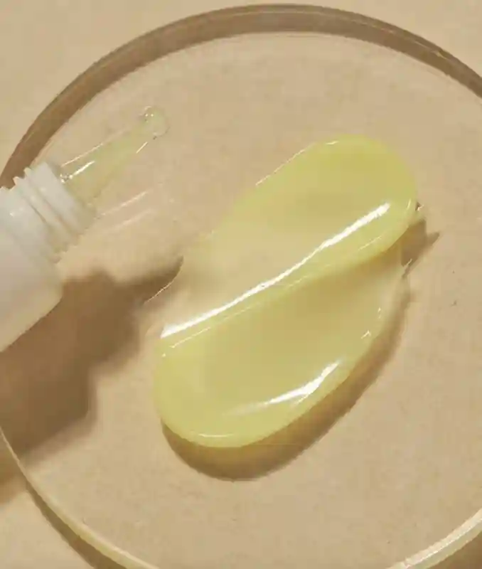 Липосомная омолаживающая сыворотка с ретиналом и женьшенем 27892