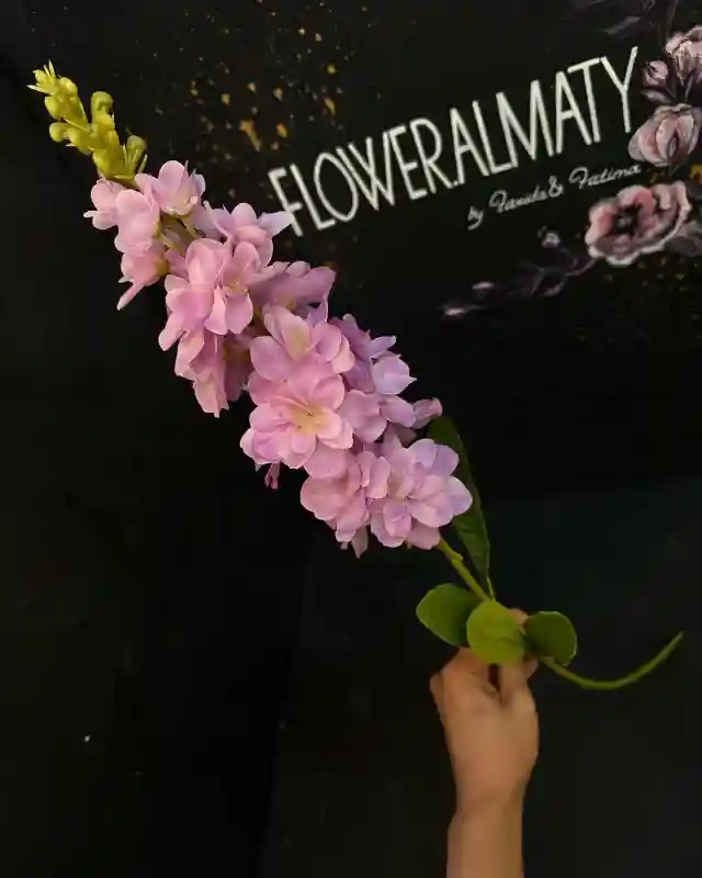 Искусственные цветы Дельфиниум