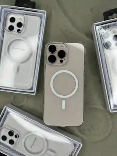 Прозрачный чехол U•LAKI MagSafe (Anti-Yellow)