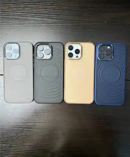 Матовый чехол Tolake MagSafe для iPhone