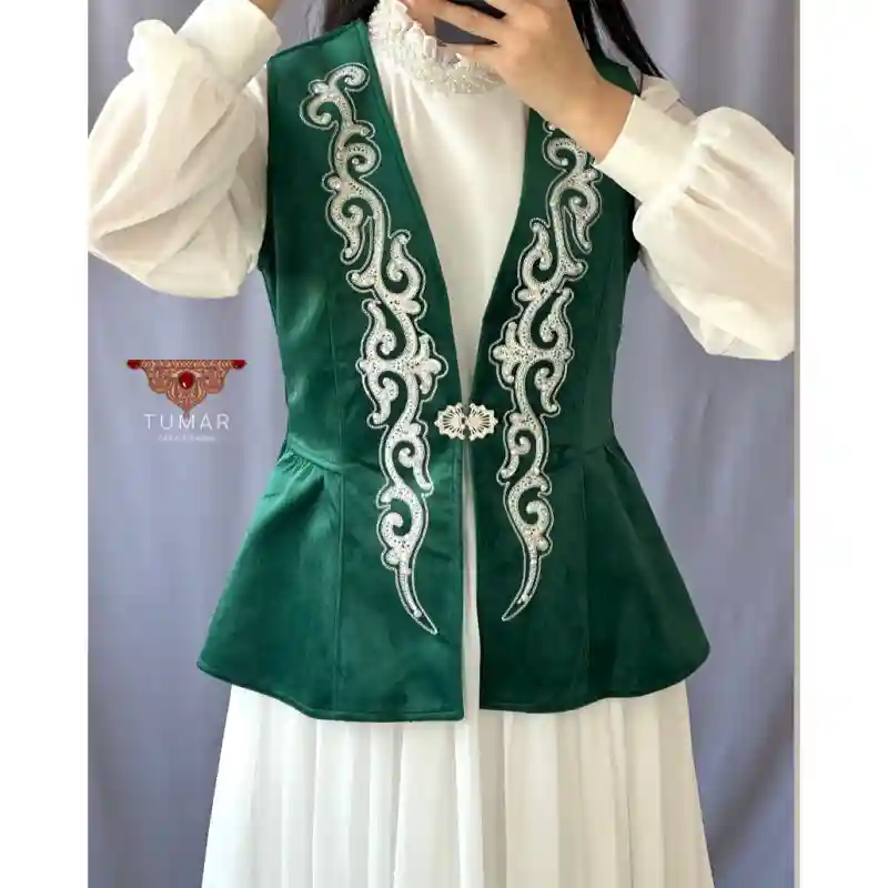 Кажекейка зеленая размер 44