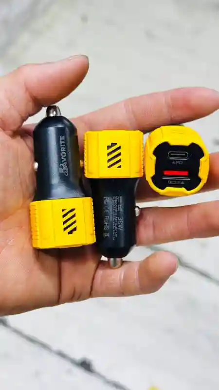 Автомобильное зарядное устройство PD 20W 3A FR-C03