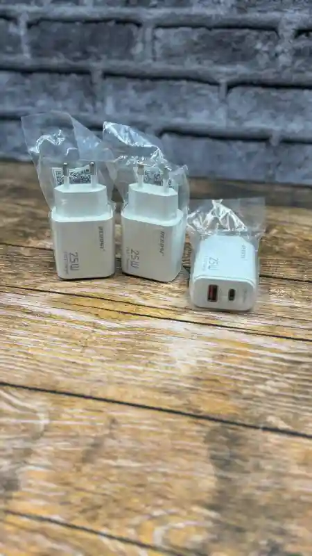 Сетевое зарядное устройство