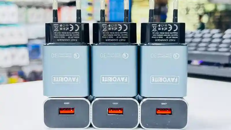 Сетевое зарядное устройство (модель MT-56)