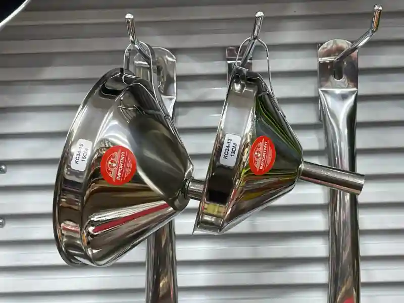 Воронка (лейка) кухонная Importnyi из нержавеющей стали, 15 см