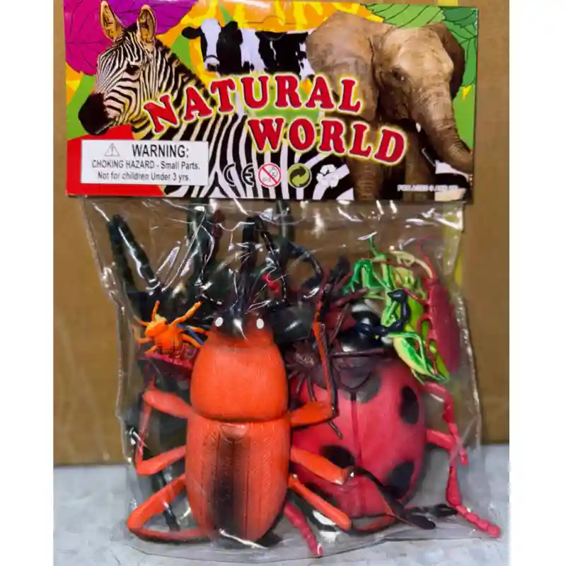 Набор игрушечных насекомых