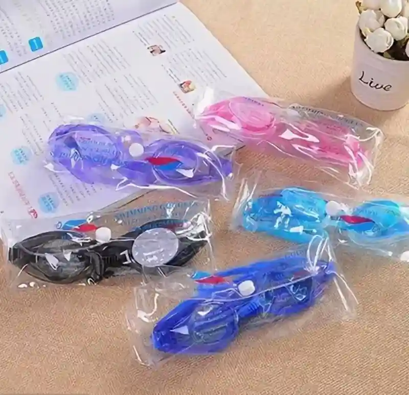 Очки в сумочке с кнопкой (1681 – 12)