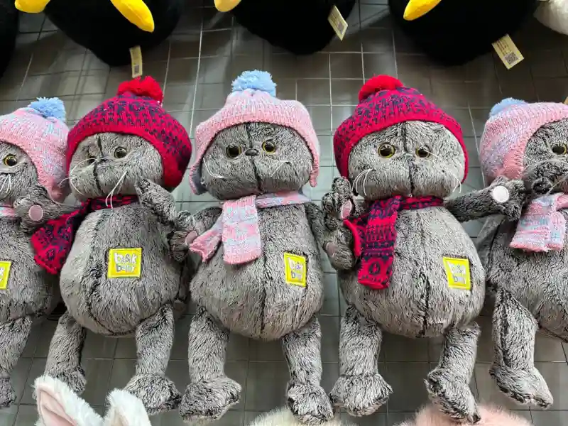 Плюшевая игрушка Кот Басик в шапке с шарфом