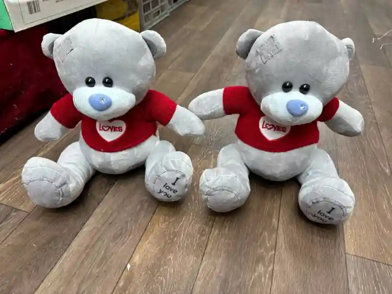 Плюшевая игрушка Мишка Тедди в вязанной кофте