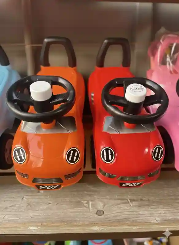 Детская машинка-толокар «DTX-901»