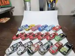 Металлическая инерционная машинка «Die-Cast Car» (в ассортименте)
