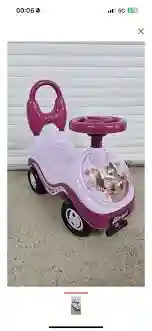 Детская машинка-каталка