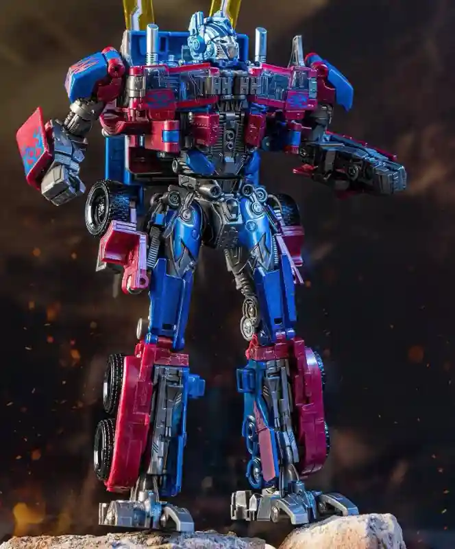 Робот-трансформер Baiwei Star Leader TW-1022 Оптимус Прайм