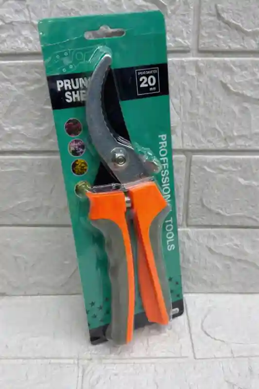 Секатор садовый LIT Professional Tools, 20 мм, плоскостной