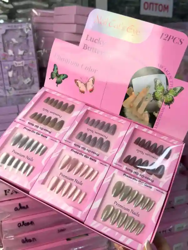 Накладные ногти «кошачий глаз» (тёмные)