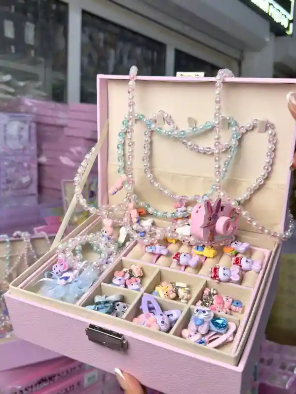 Шкатулка-набор украшений (пастель, зайчики)