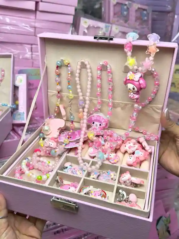 Шкатулка-набор украшений (розовый микс)