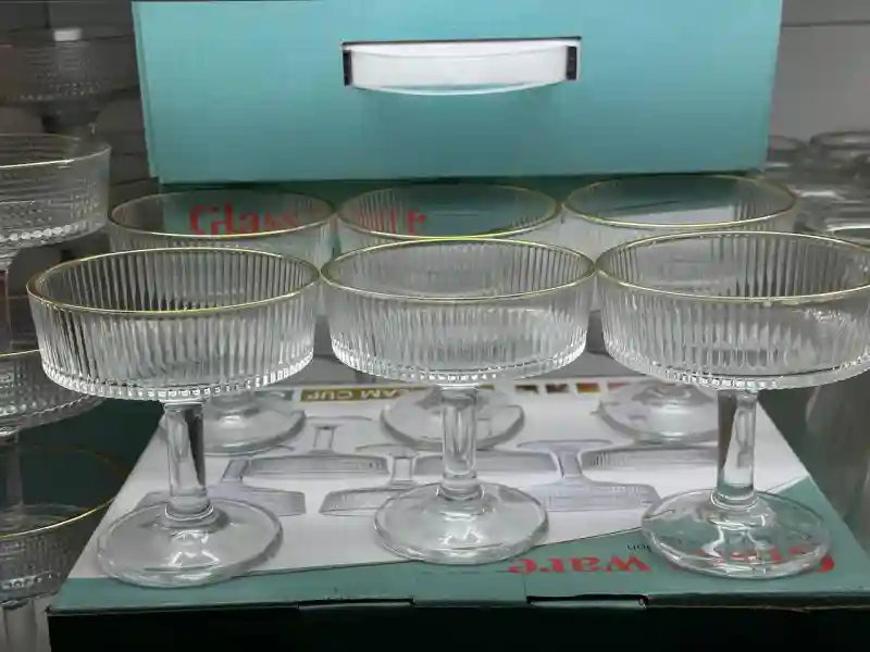 Набор бокалов-кременок для шампанского и десертов с золотистым ободком, 6 шт.