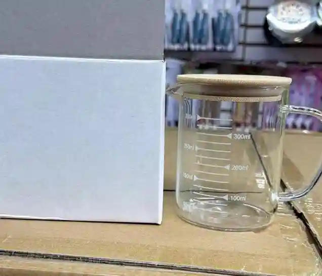 Мерный кувшин из жаропрочного стекла с бамбуковой крышкой, 350 мл