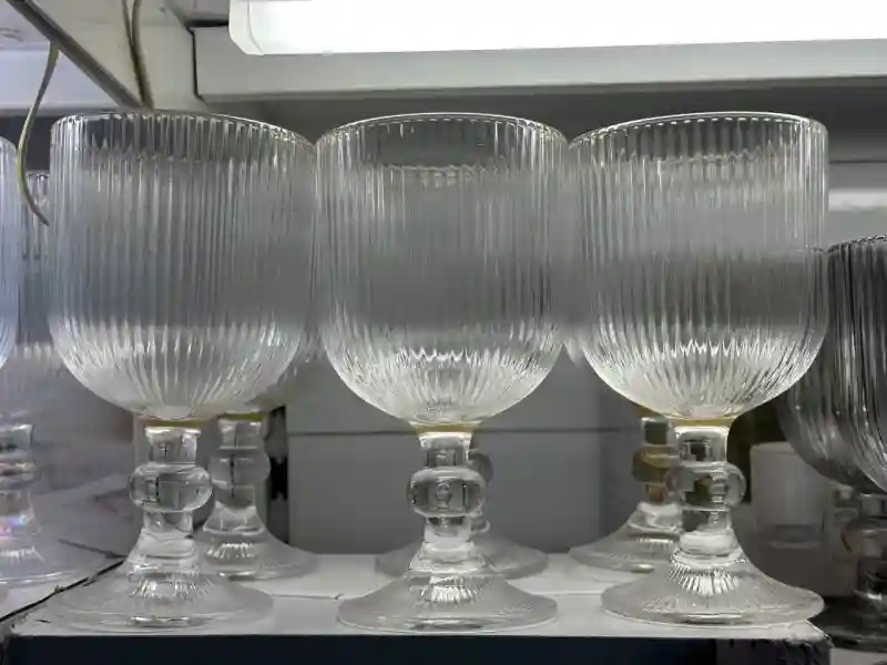 Набор бокалов для вина и коктейлей с вертикальным рифлением, 6 шт.