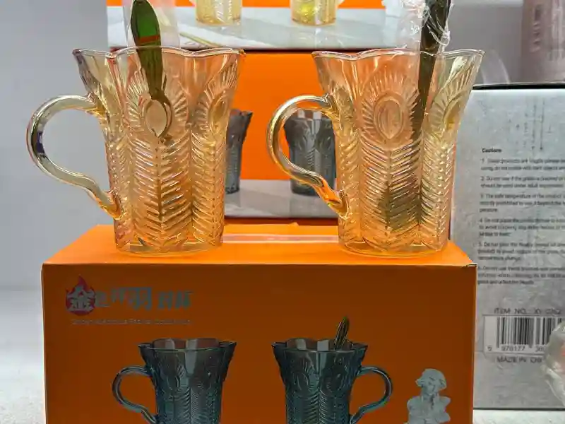 Набор стеклых кофейных чашек Golden Auspicious Feather с ложками, 2 шт., янтарны