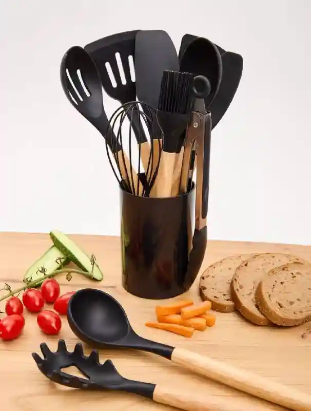 Набор кухонных принадлежностей Silicone Kitchen Set из 12 предметов с подставкой