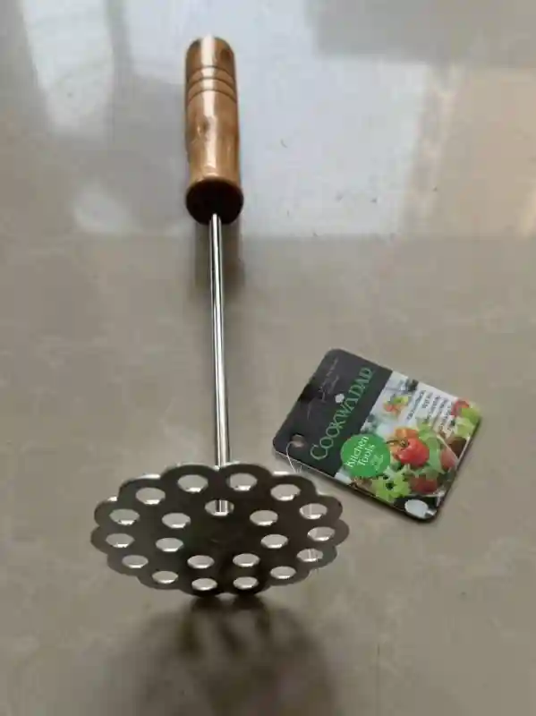 Толкушка для картофеля CookwaDar с деревянной ручкой, нержавеющая сталь