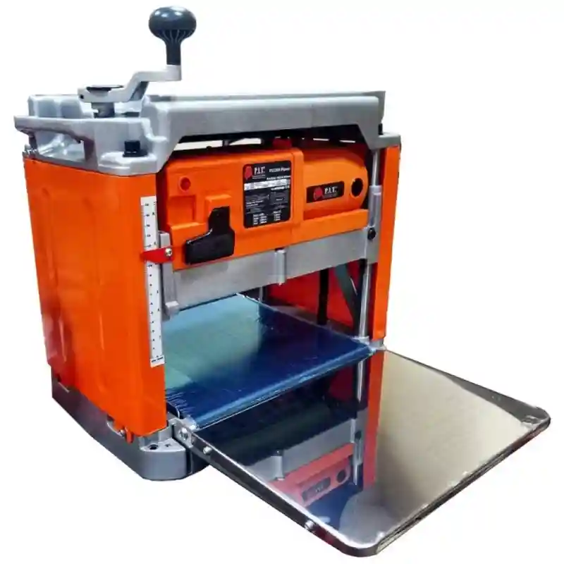 11304 - "P.I.T." Рейсмус 1900w  304 ᶲ