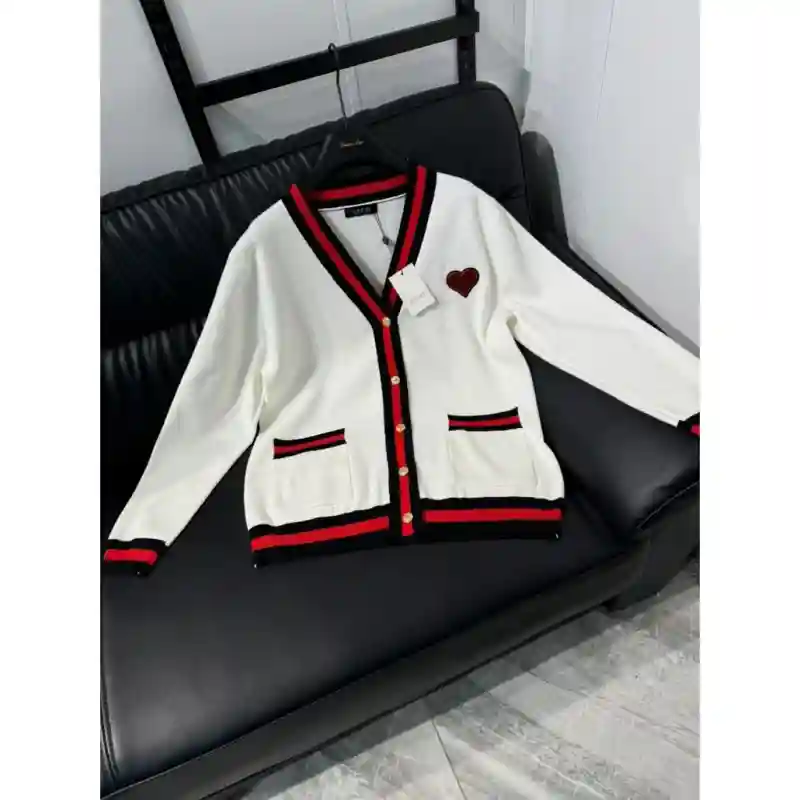 12203 - Женский кардиган с красной отделкой - Белый, размер стандарт оверсайз