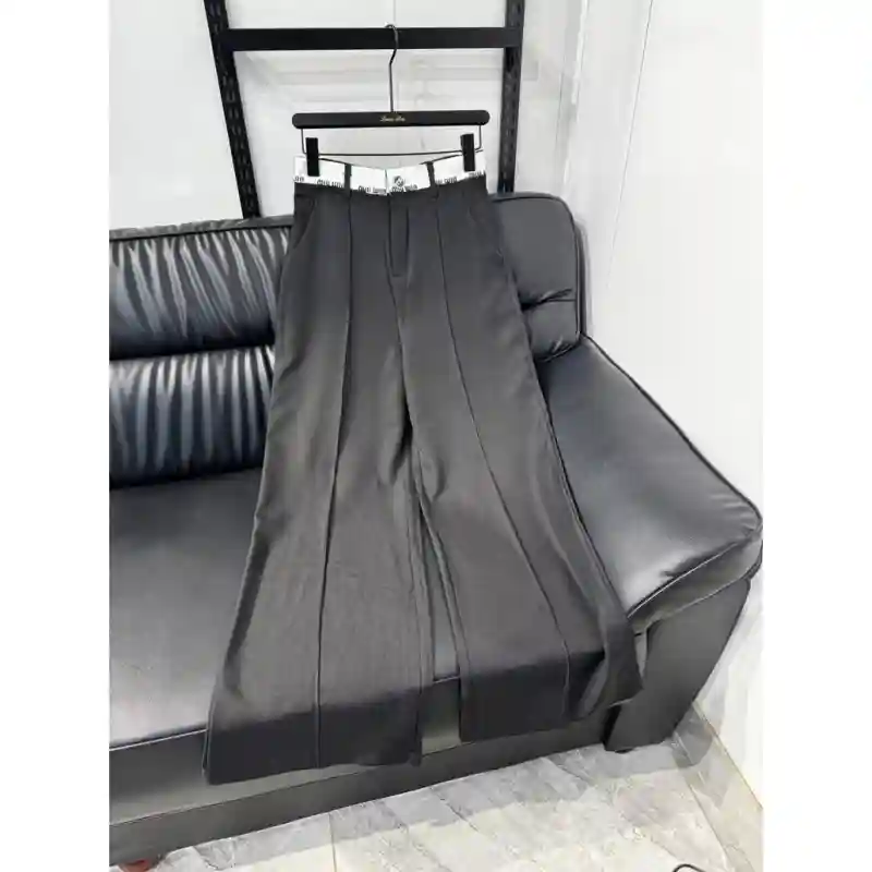 14161 - Женские классические брюки - Чёрные, размер L