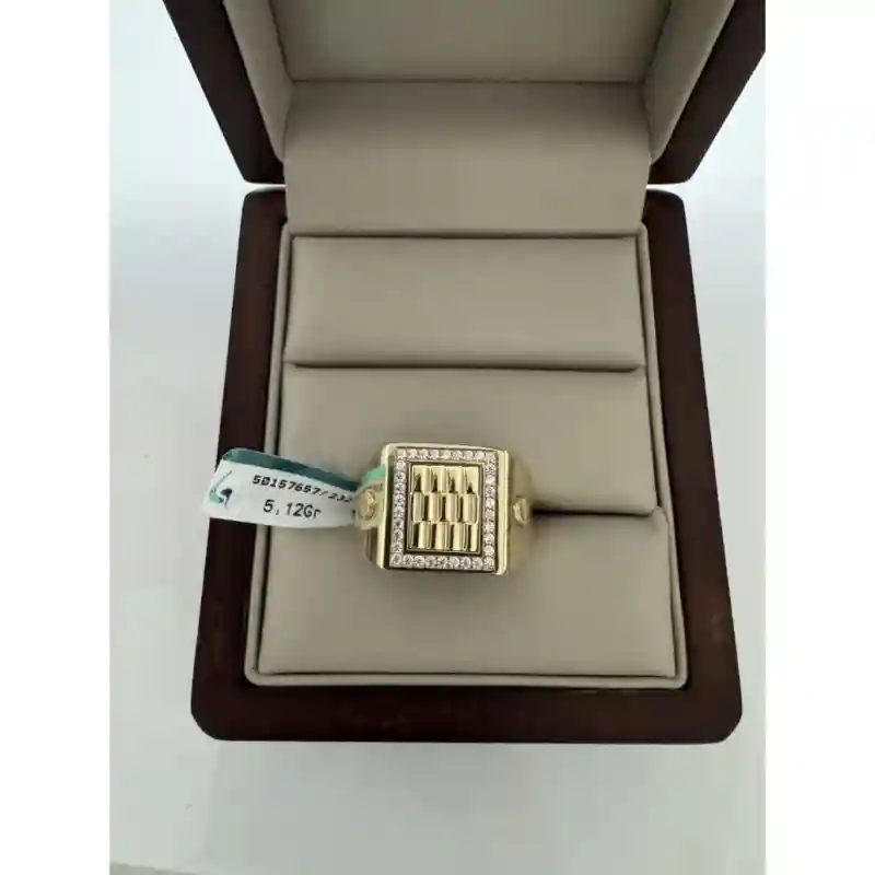 Кольцо Zara Gold 087-453 размер 21 вес 5.12 г золото, фианит