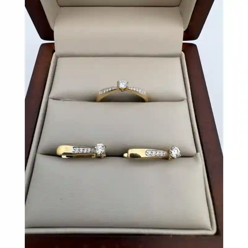 Zara Gold 685999 вес 3.92 г золото, бриллиант