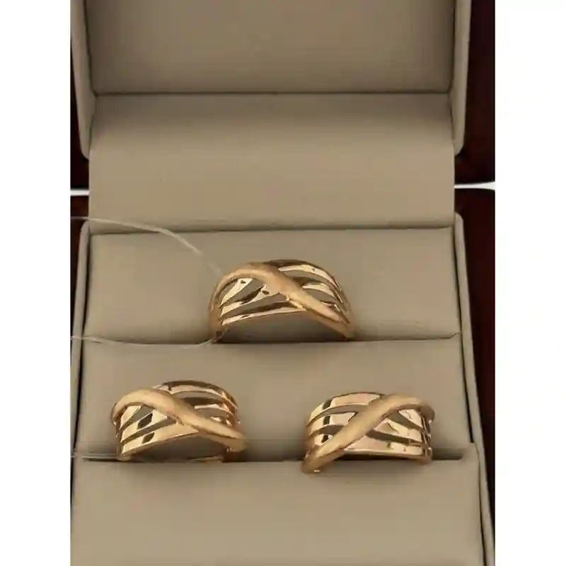 14674 Комплект из жёлтого золота 14К «Переплетение» (кольцо + серьги)