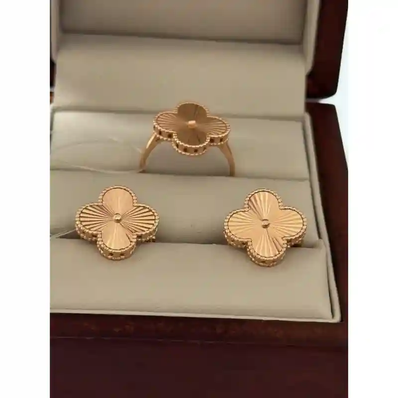 14678 Комплект из жёлтого золота 14К с клевером