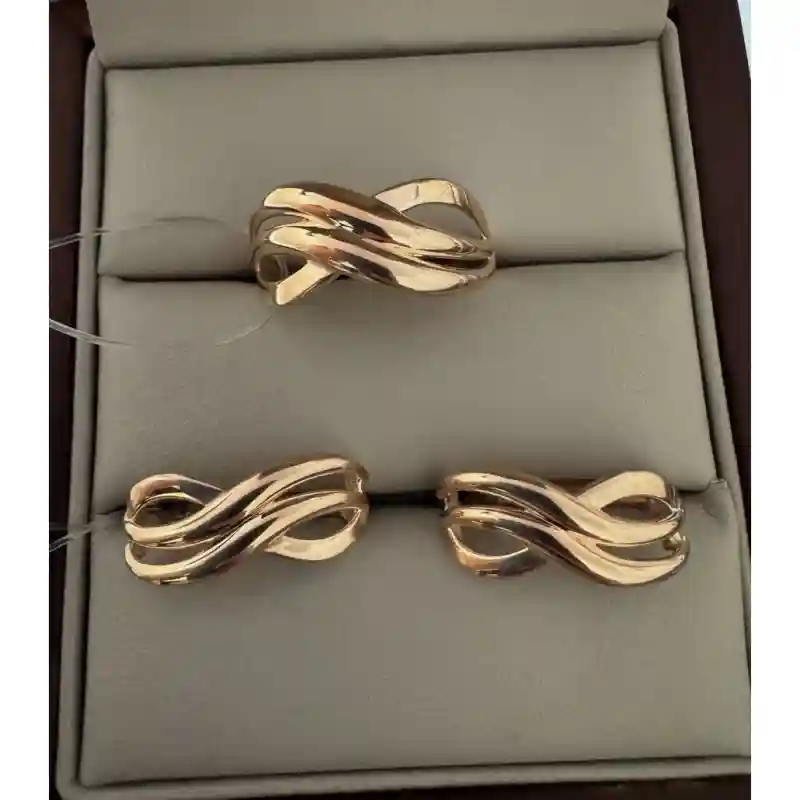 14687 Комплект из жёлтого золота 14К «Переплетение волн» (Россия)